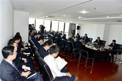 河南航投召開(kāi)黨委擴(kuò)大會(huì)議 傳達(dá)落實(shí)省委書記出訪精神