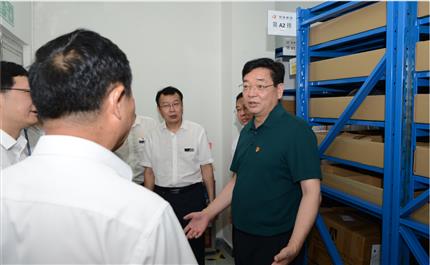 河南航投黨委書記、董事長張明超 深入中原龍浩開展“不忘初心、牢記使命”主題教育調(diào)研